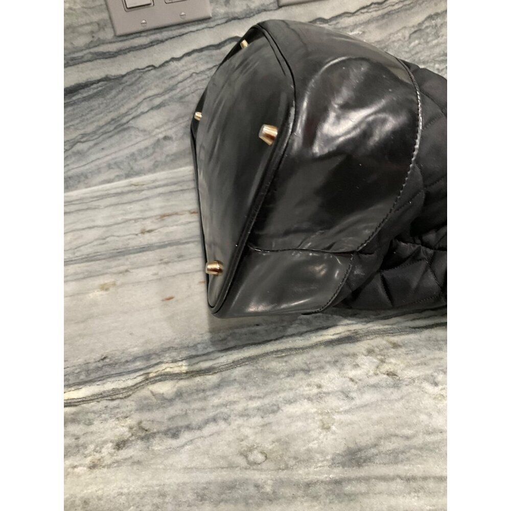 Burberry Quilted‎ Tote Bag In Black With Leather Trim - Picture 8 of 13